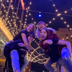 Meet your Posher, Marissa